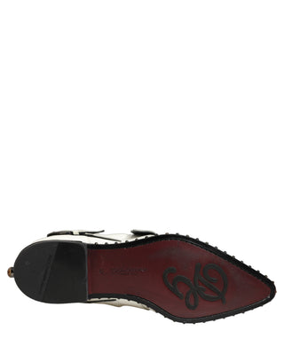 Zapatos formales de vestir con correa tipo monje y tachuelas blancas  
