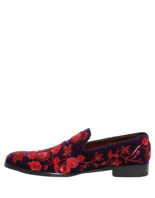 Zapatos mocasines adornados con cuentas rojo violeta  
