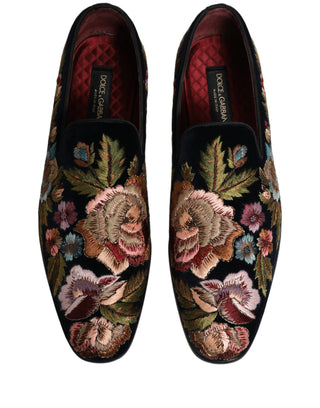 Zapatos mocasines de terciopelo negro con bordado floral  