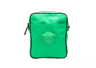 Versace Kleine hellgrüne Umhängetasche aus Nylon mit Medusa