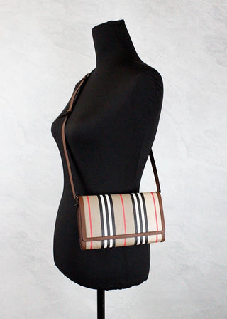 Bolso bandolera cartera de cuero y lona E-Canvas tan con rayas icono Hannah de Burberry