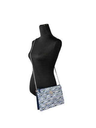 Bolso cruzado Aren Flat Pouch de mezclilla de MCM