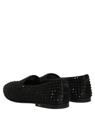 Zapatos mocasines adornados con pedrería negra  