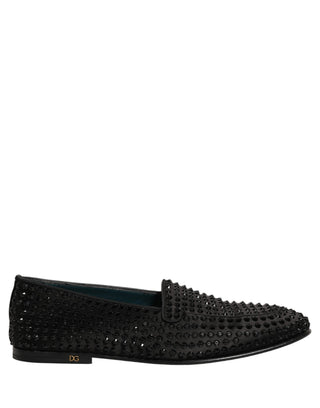 Zapatos mocasines adornados con pedrería negra  