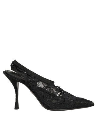 Zapatos negros de salón con punta puntiaguda y tira trasera de encaje