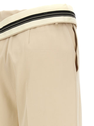 Pantalones casuales de lana beige