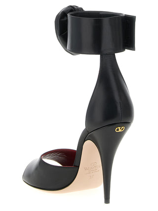 Sandalias de tacón stiletto negras de piel de becerro