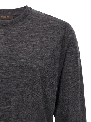 Ropa deportiva gris de lana virgen