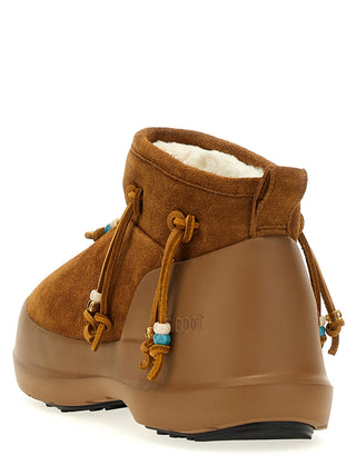 Botas planas de cuero de ante marrón
