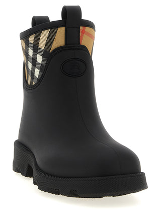 Botines negros de goma