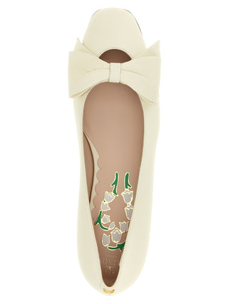 Bailarinas blancas de cuero