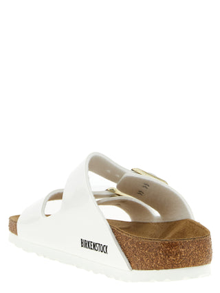 Sandalias blancas de cuero artificial