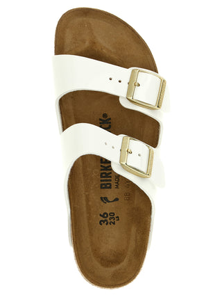 Sandalias blancas de cuero artificial