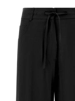 Pantalones casuales negros de viscosa