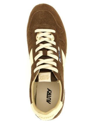 Zapatillas deportivas marrones de piel de vaca