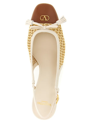 Zapatos de tacón medio beige de piel de cabra