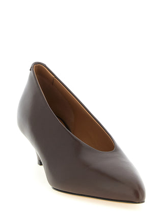 Zapatos de tacón medio de piel de becerro marrón