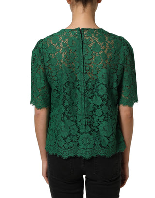 Blusa verde con encaje floral y cuello redondo
