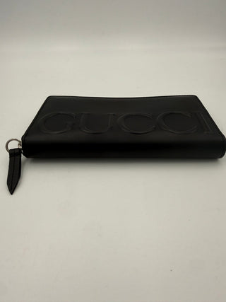 GUCCI Zip Black Front Logo Embossed Wallet
