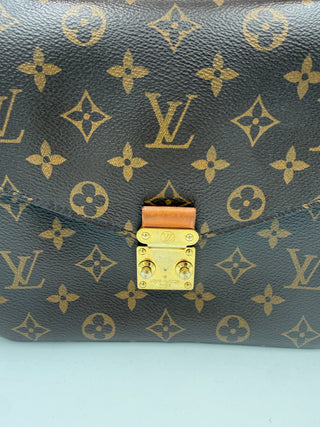 LOUIS VUITTON METIS Monogram Handbag