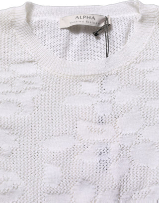 Blusa blanca de manga corta con tejido de encaje floral