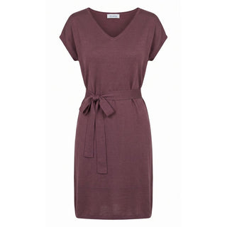 Vestido púrpura de seda para mujer