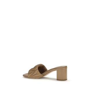Sandalias de plataforma beige de cordero Ovis Aries