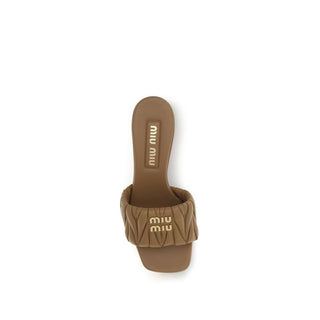 Sandalias de plataforma beige de cordero Ovis Aries