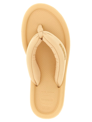 Sandalias de goma beige