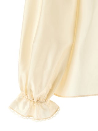 Blusa de seda beige