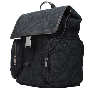 Mochila negra de tela