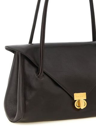 Bolso de hombro marrón de becerro