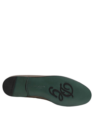 Zapatos mocasines plateados de cuero con logo sin cordones