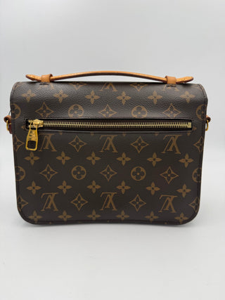LOUIS VUITTON METIS Monogram Handbag