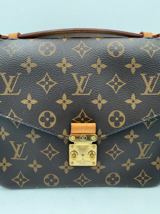 LOUIS VUITTON METIS Monogram with Shoulder Strap