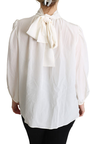 Weiße Seidenbluse mit Schluppenkragen und langen Ärmeln