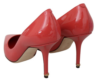 Dunkelrosa Lackleder-Pumps