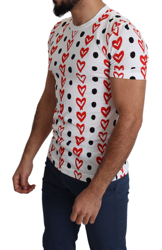 Herren T-Shirt aus Baumwolle mit weißen Herzen bedruckt