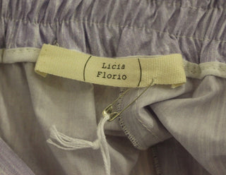 Lila knielange Wickelshorts
