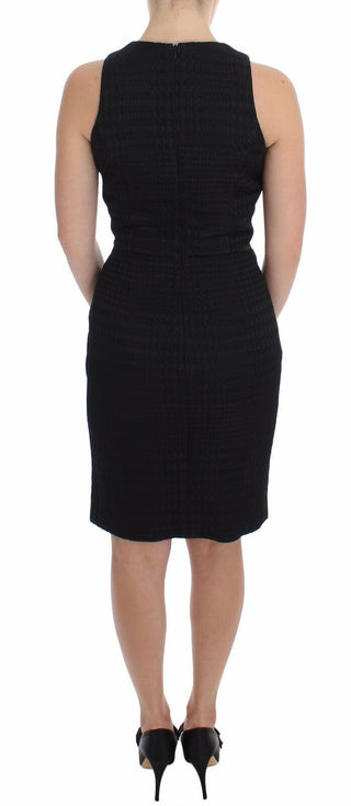 Vestido de fiesta negro de corte ajustado hasta la rodilla