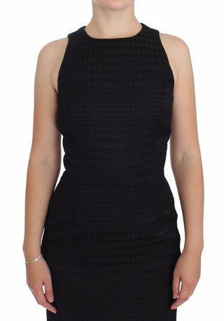 Vestido de fiesta negro de corte ajustado hasta la rodilla
