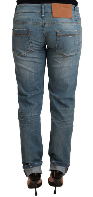 Blaue Damenhose aus gewaschener Baumwolle mit umgeschlagenem Saum