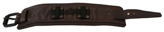 Breites Armband aus braunem Leder mit Markenschnalle
