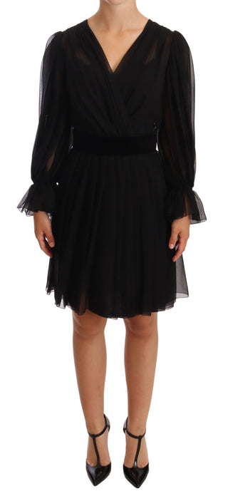 Schwarzes, plissiertes Mini-Kleid aus Seiden-Stretch mit Netzstoff-Einsätzen