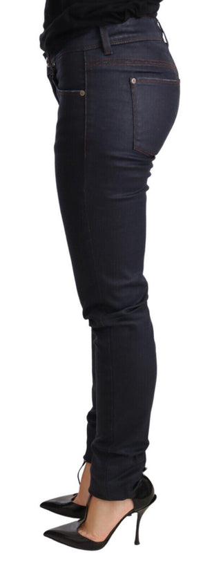 Blaue tief sitzende, eng geschnittene Baumwoll-Jeans