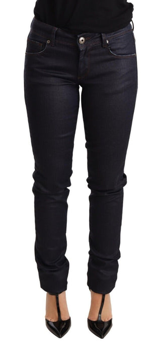 Blaue tief sitzende, eng geschnittene Baumwoll-Jeans