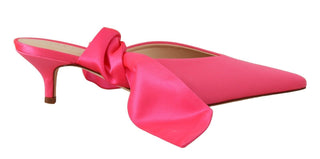 Zapatos de tacón kitten de cuero rosa con cordones