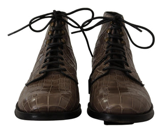 Graue Derby Boots aus Krokodilleder