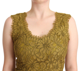 Vestido largo marrón con encaje floral hasta el suelo