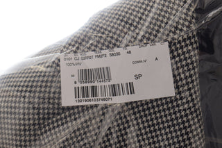 Blazer gris a cuadros de un solo botón